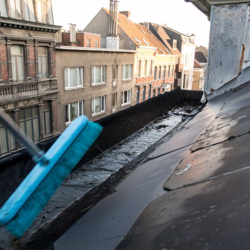 Gutter repair
