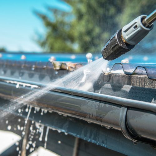 Commercial gutter cleaning